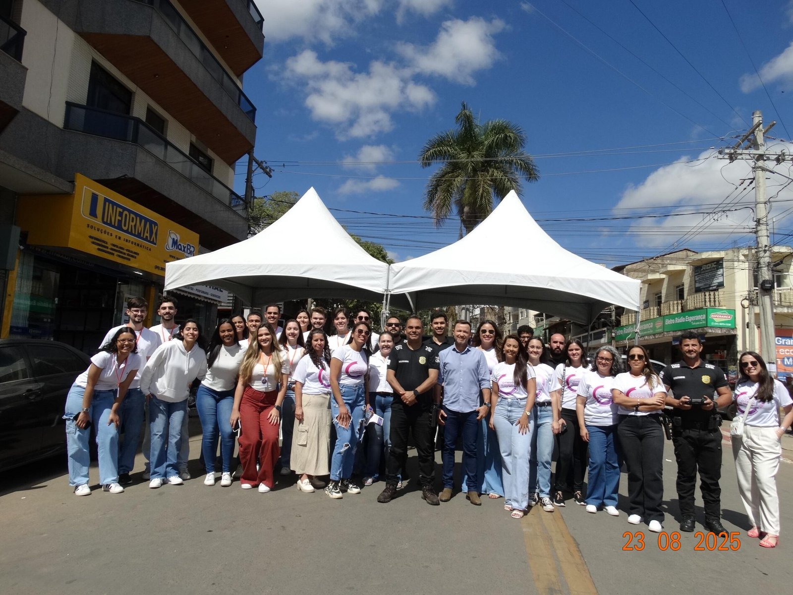Estudantes de Medicina do PESEM e Polícia Civil promovem ação especial do Agosto Lilás em Matipó