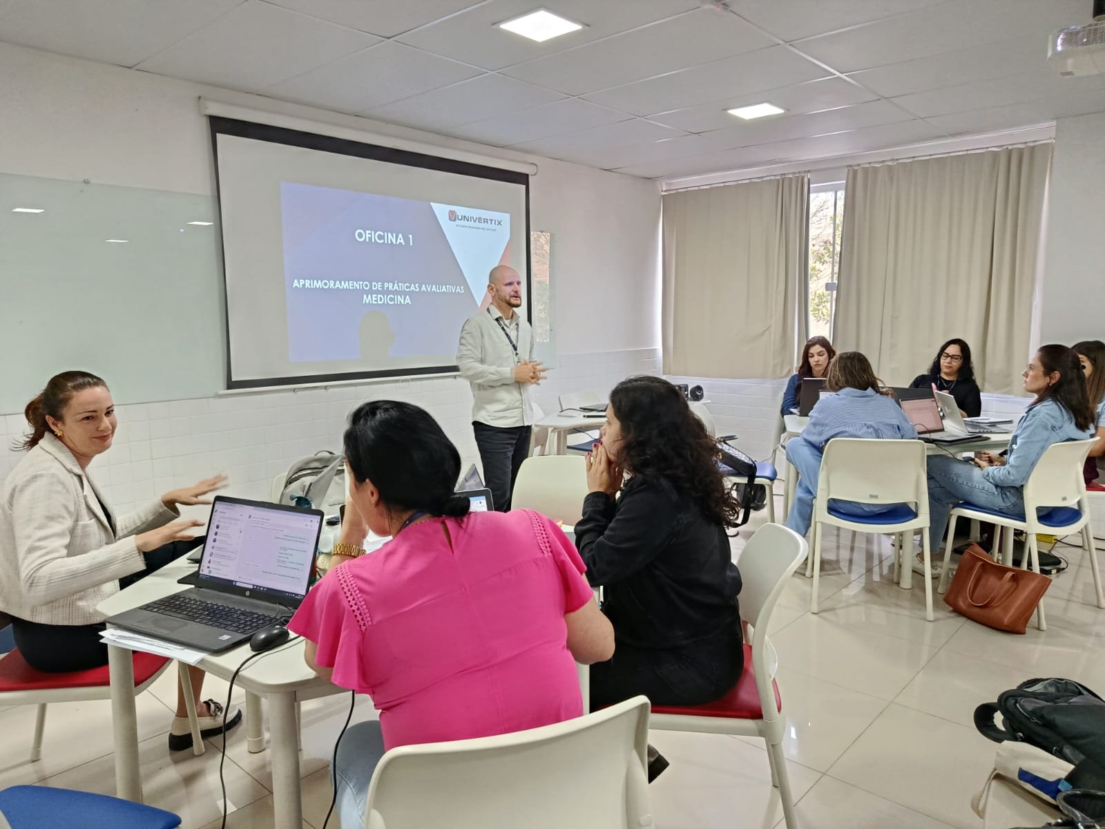 Professores de Medicina participam de Oficina de Aprimoramento de Práticas Avaliativas