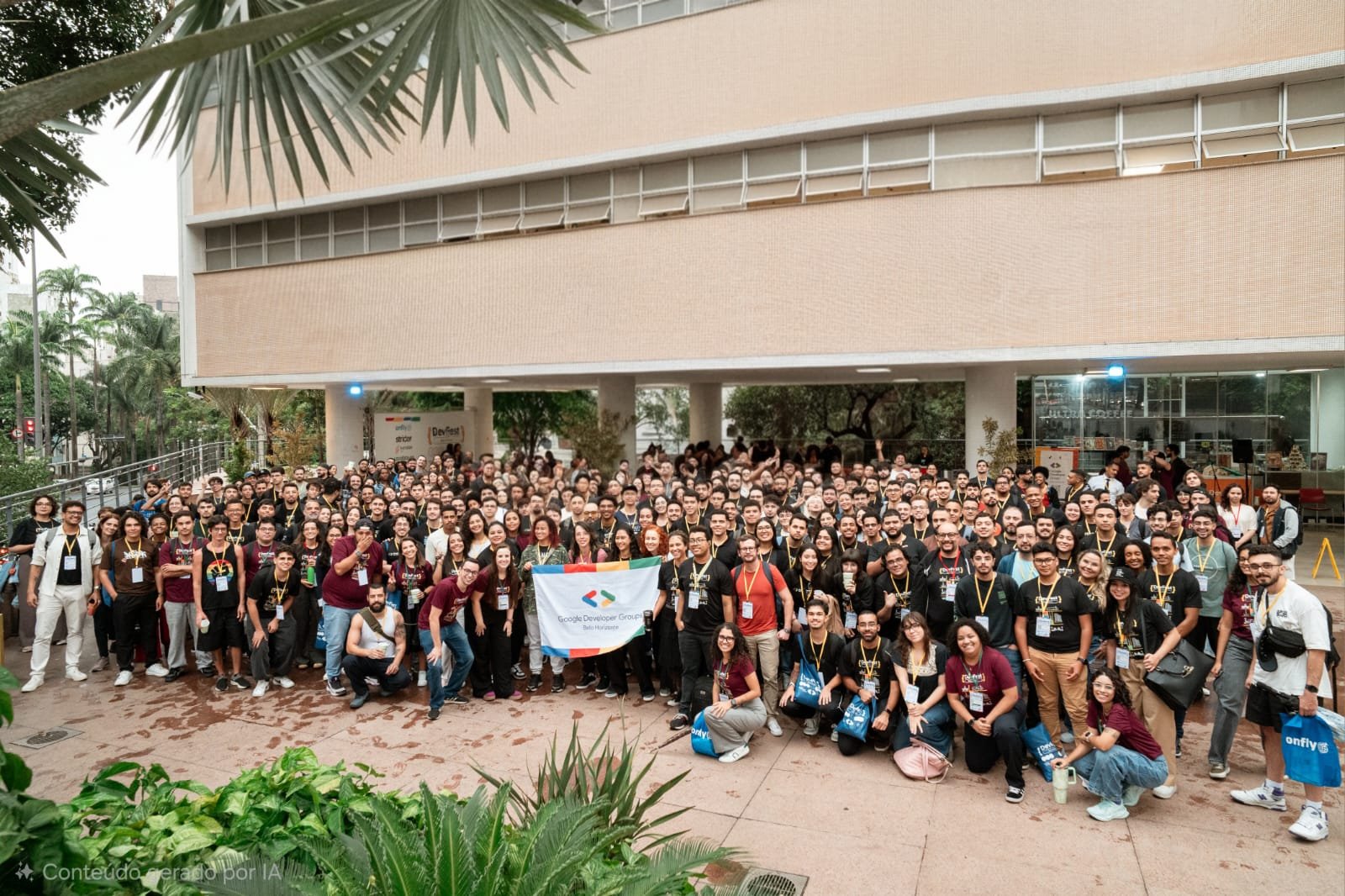 Alunos de Ciência da Computação participam do DevFest 2025 em Belo Horizonte